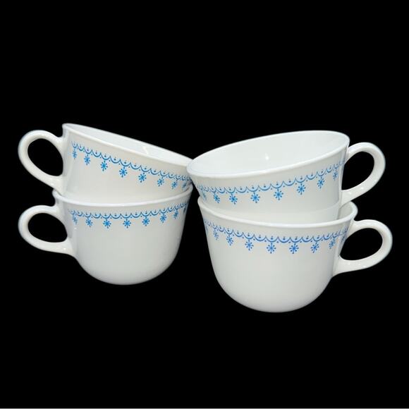 X4 Vintage Corelle Livingware Blue Garland Snowflake Tea Cup Mugs holiday kitsch - Picture 2 of 5